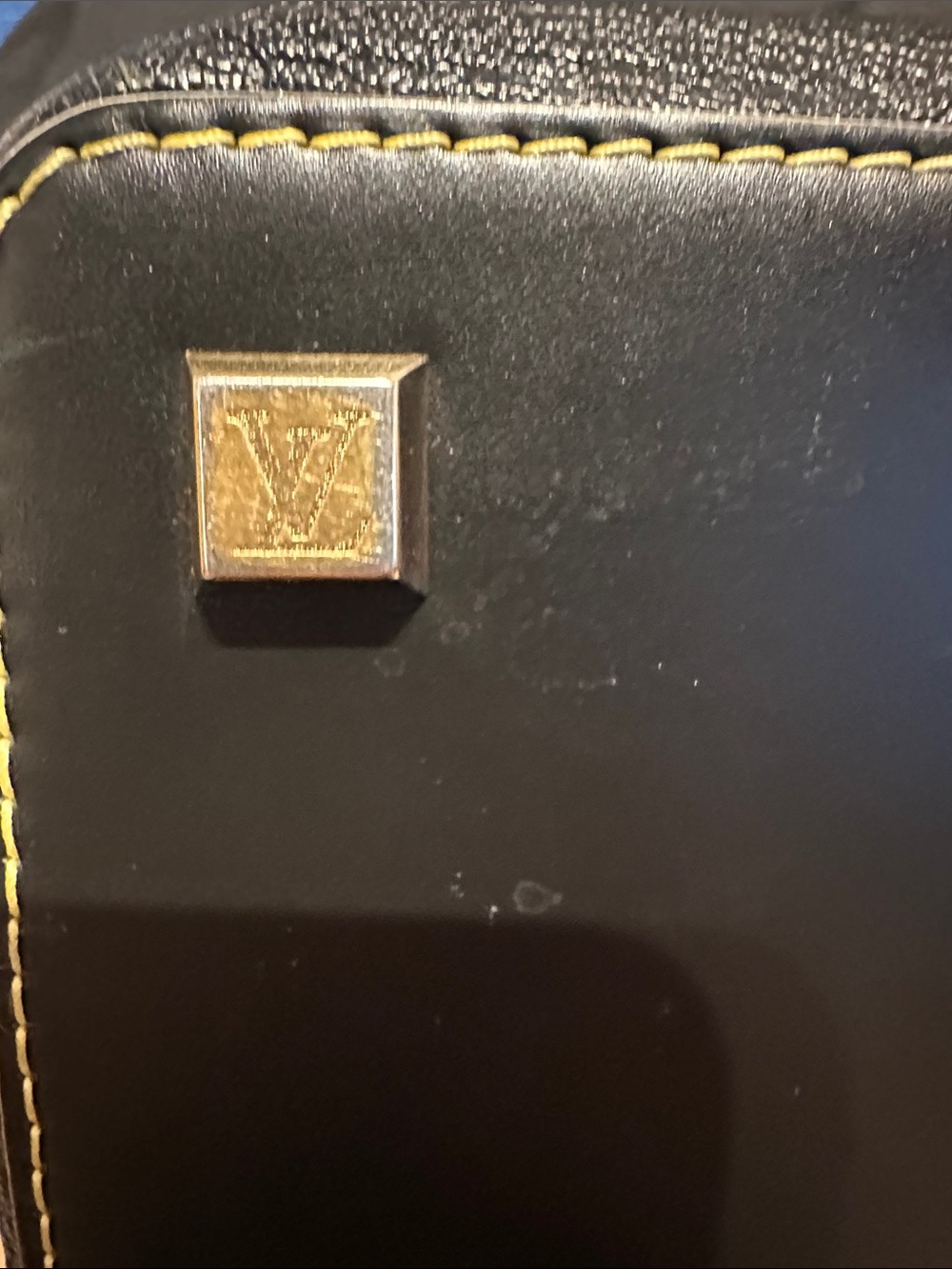 Louis Vuitton Suhali L'Ingenieux PM Black Leather Doctor Bag with Gold Hardware - Picture 7 of 12